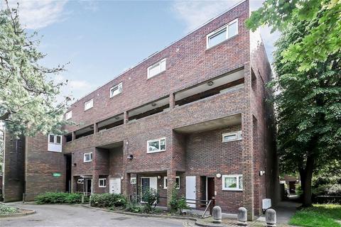1 bedroom flat to rent, Littlecombe Close, London SW15