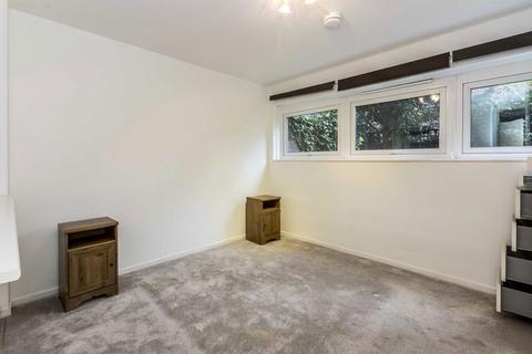 1 bedroom flat to rent, Littlecombe Close, London SW15