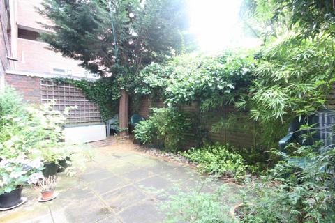 1 bedroom flat to rent, Littlecombe Close, London SW15