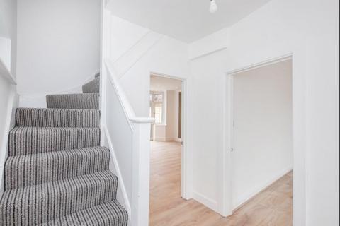 4 bedroom semi-detached house to rent, Reynolds Road, New Malden, KT3