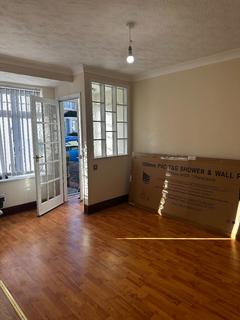 2 bedroom maisonette to rent, Watford WD18