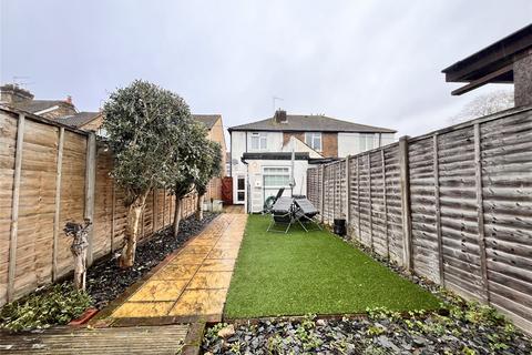 2 bedroom end of terrace house for sale, Bremer Road, Surrey TW18