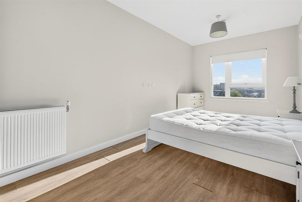 To Let 1 Bedroom Flat Vertex Wandle Road CR0 www.i