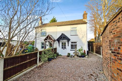 2 bedroom semi-detached house for sale, Elton Road, Sandbach