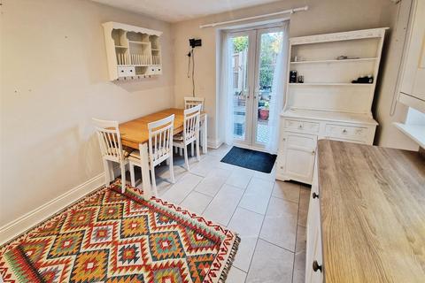 2 bedroom semi-detached house for sale, Elton Road, Sandbach