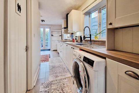 2 bedroom semi-detached house for sale, Elton Road, Sandbach