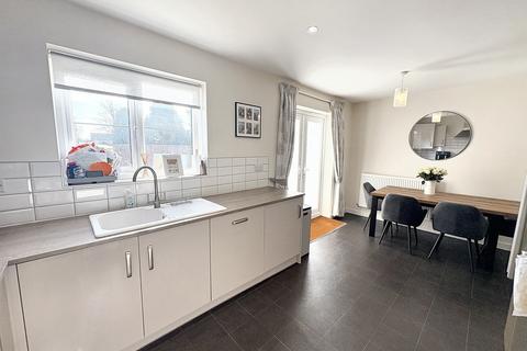 3 bedroom detached house for sale, Salisbury Gardens, Bourne, PE10