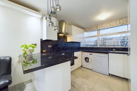 Blackstone House, Churchill Gardens, London, SW1V