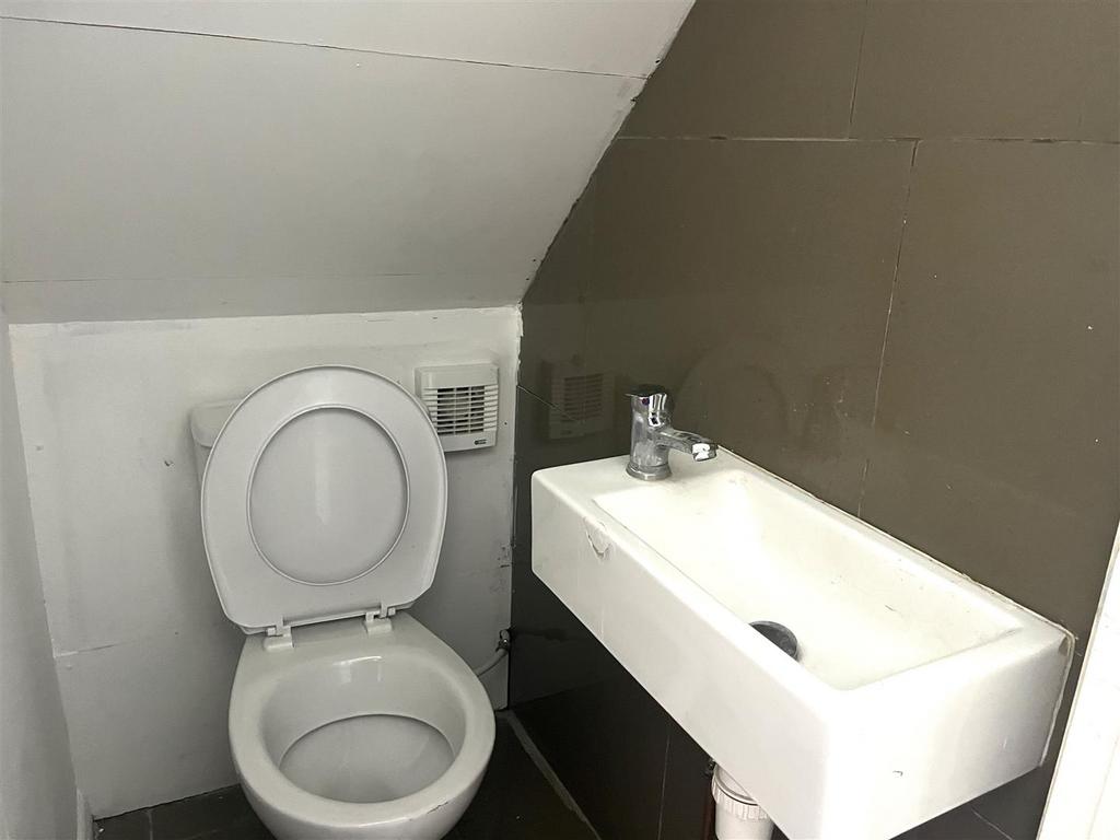 Guest Toilet