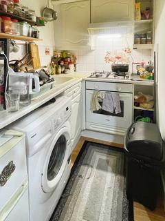 Studio to rent, Thurlow Park Road Dulwich SE21