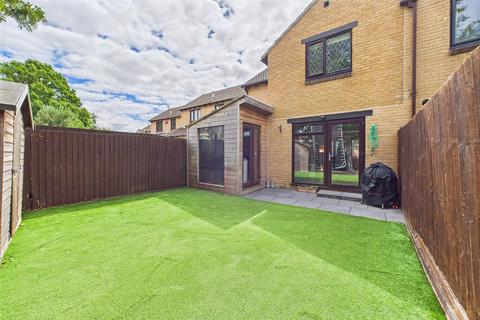 undefined, Close to Schools, shops and playing fields in Clevedon