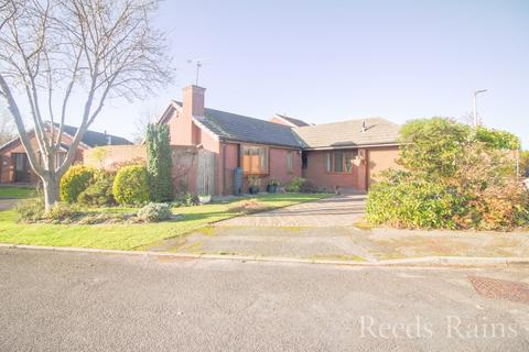 3 bedroom bungalow for sale, St. Marks Crescent, Ellesmere Port CH66