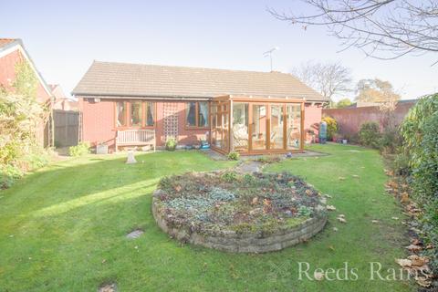 3 bedroom bungalow for sale, St. Marks Crescent, Ellesmere Port CH66