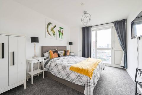 3 bedroom flat to rent, 1 Jefferson Plaza, London E3