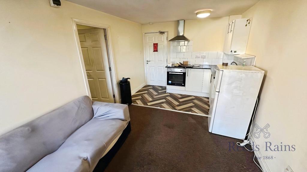 Flat 1