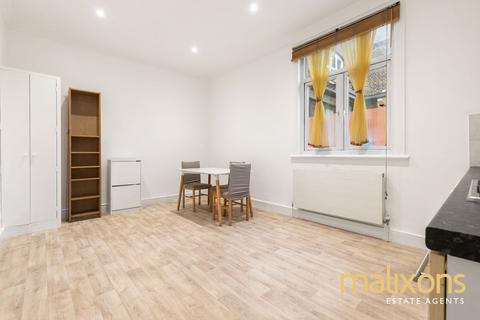 1 bedroom flat for sale, Becmead Avenue, London SW16