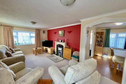 undefined, Newhaven Heights, Newhaven