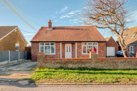 3 bedroom detached bungalow for sale, Fakes Road, Hemsby