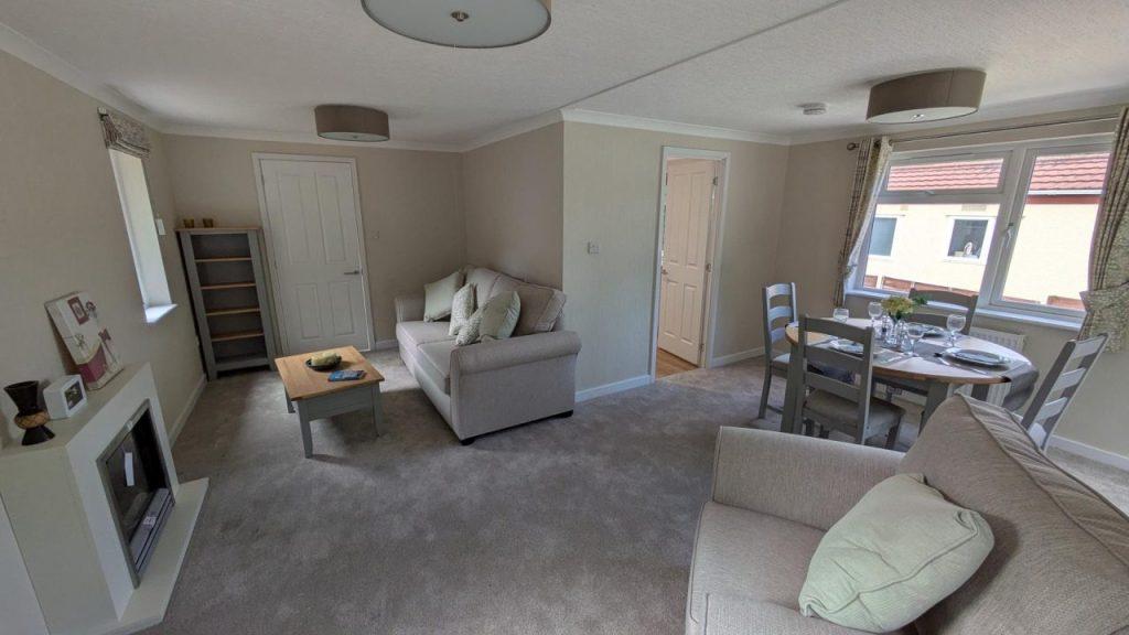 32 Omar Regency In Penwortham Living