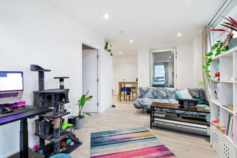 1 bedroom apartment for sale, Falconbrook Gardens, 17 Silvertown Way, London, E16