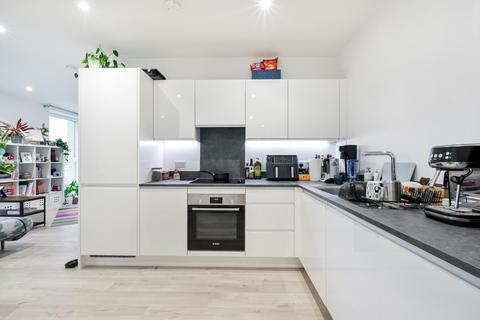 1 bedroom apartment for sale, Falconbrook Gardens, 17 Silvertown Way, London, E16
