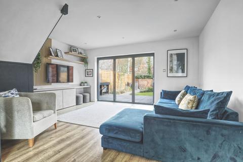 3 bedroom end of terrace house for sale, Wrights Orchard, Aston