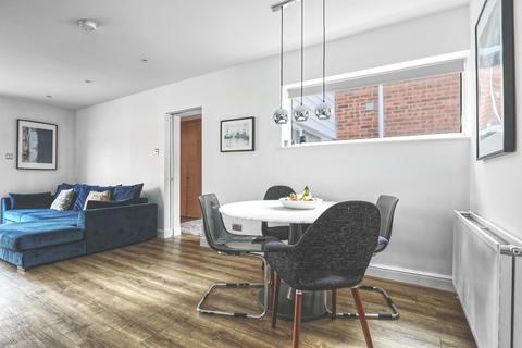 3 bedroom end of terrace house for sale, Wrights Orchard, Aston