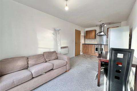 2 bedroom flat to rent, The Quadrant, Salford M7