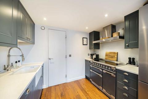 1 bedroom flat for sale, Garratt Lane, London SW18