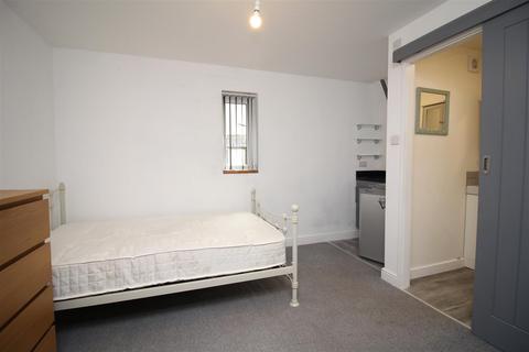 1 bedroom house to rent, Nunnery Fields, Canterbury, CT1