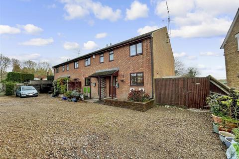 2 bedroom end of terrace house for sale, Garden Close, Staplehurst, Tonbridge, Kent