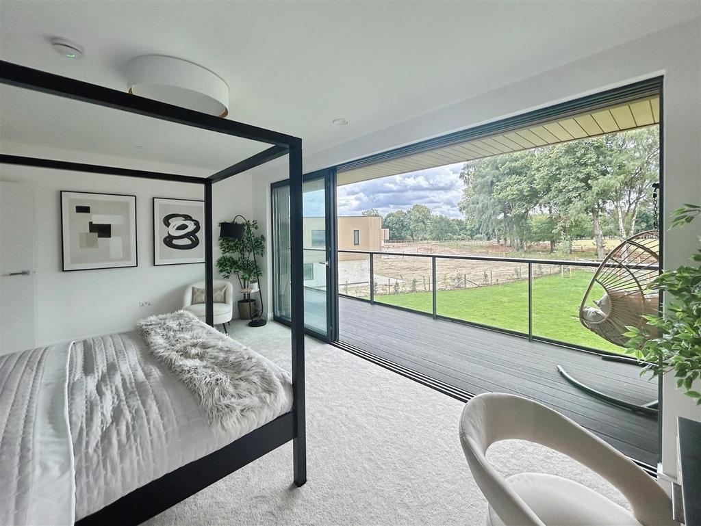 Main Bedroom