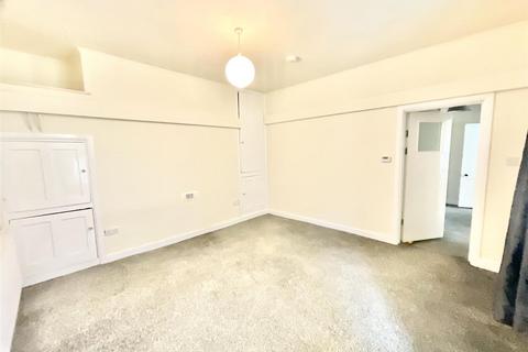 undefined, Scarborough, YO11