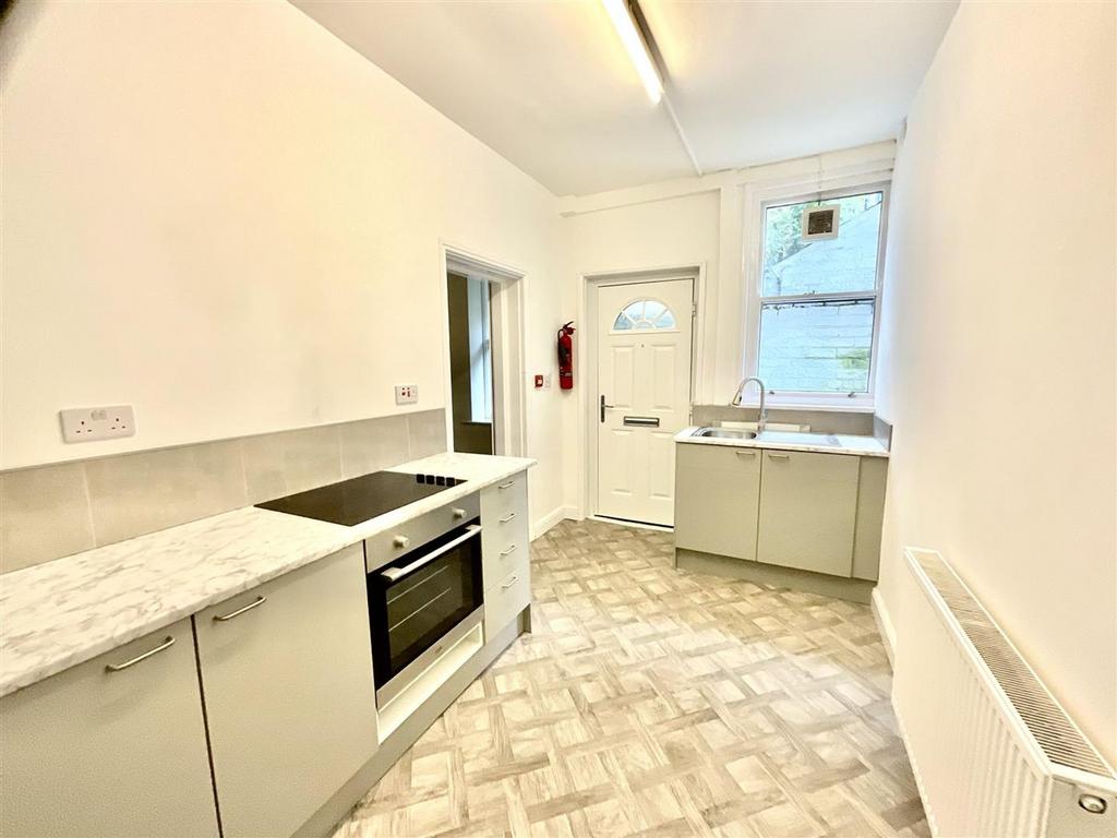 C033 E2 F1-8059-4 CF9-87 A4-827 EFC7 D0009.jpeg