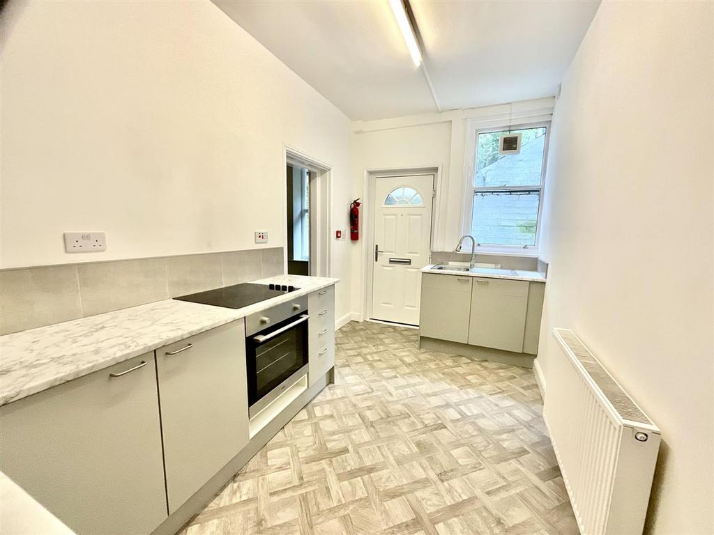 09 DC5065-F16 C-4 BD4-8 E1 E-0 F290 E347477.jpeg