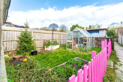 undefined, The Granthams, Lambourn, Hungerford, Berkshire, RG17