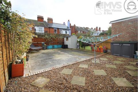 4 bedroom maisonette for sale, Two Separate Flats, Hayes Road, Clacton-on-Sea