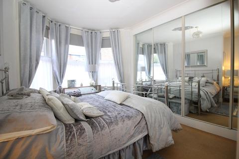 4 bedroom maisonette for sale, Two Separate Flats, Hayes Road, Clacton-on-Sea