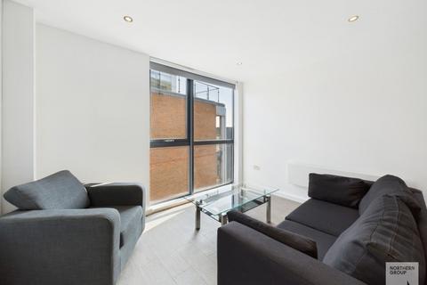 Apt 4.03 :: Flint Glass Wharf
