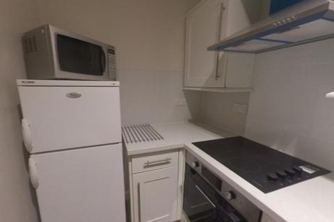1 bedroom flat to rent, Cathcart Place, Edinburgh, Dalry, EH11