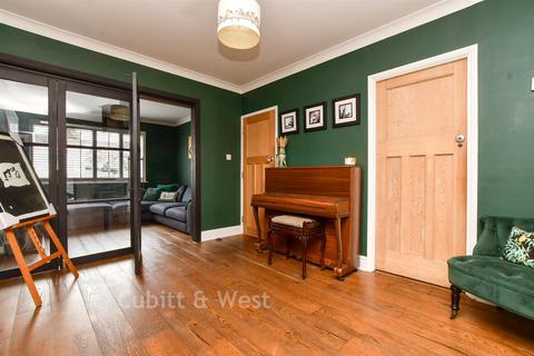 undefined, Kingsdown Road, Sutton SM3