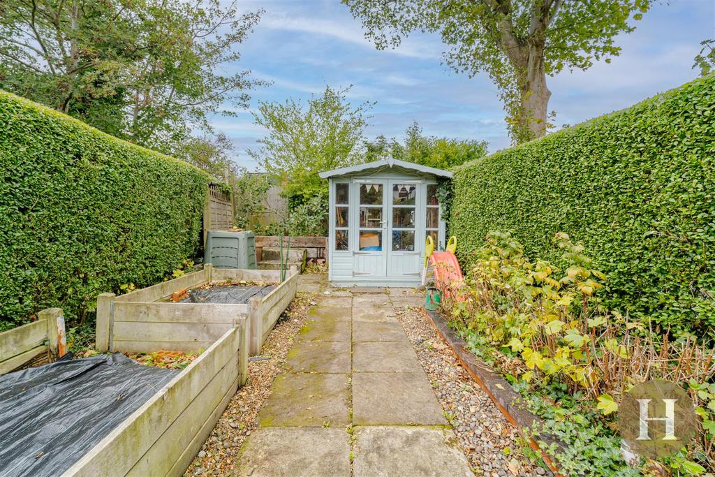 Hadleigh Estate Agents-57.jpg