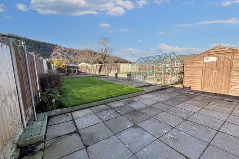 2 bedroom semi-detached bungalow for sale, Lon Ffawydd, Abergele, Conwy, LL22 7DU