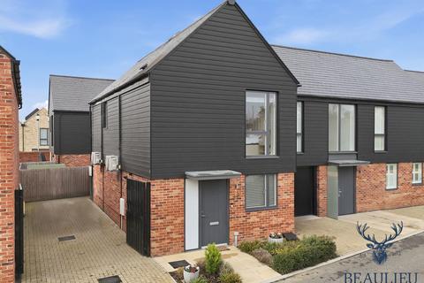 2 bedroom semi-detached house for sale, Channels CM3