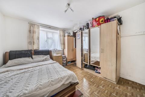 2 bedroom flat for sale, Cantwell House, Cantwell Road, SE18