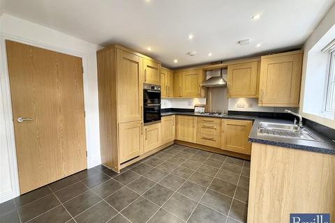 undefined, Martin Cooper Close, Reading RG4