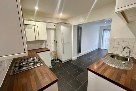 undefined, Grafton Gardens, Dagenham, RM8