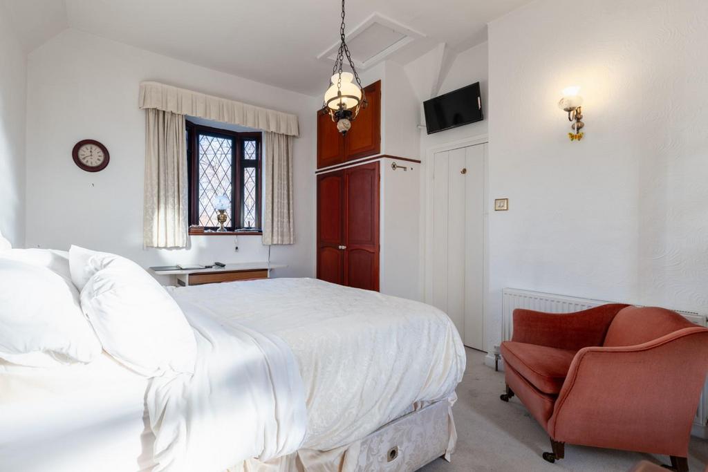 Bedrooms-3.jpg