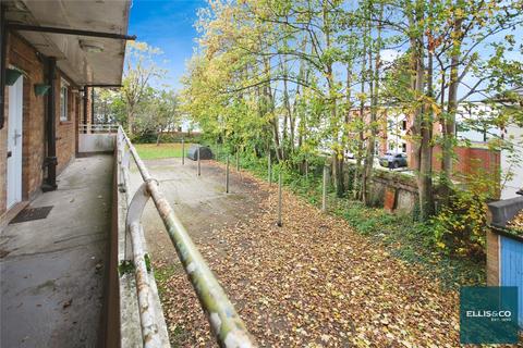 undefined, Cricklewood Lane, Childs Hill, NW2
