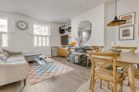 3 bedroom flat to rent, Greyhound Road, London W6